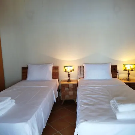 Lazy Goat - At Kastelli, *