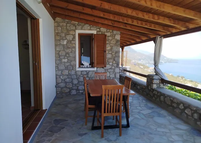 Lazy Goat - At Kastelli,